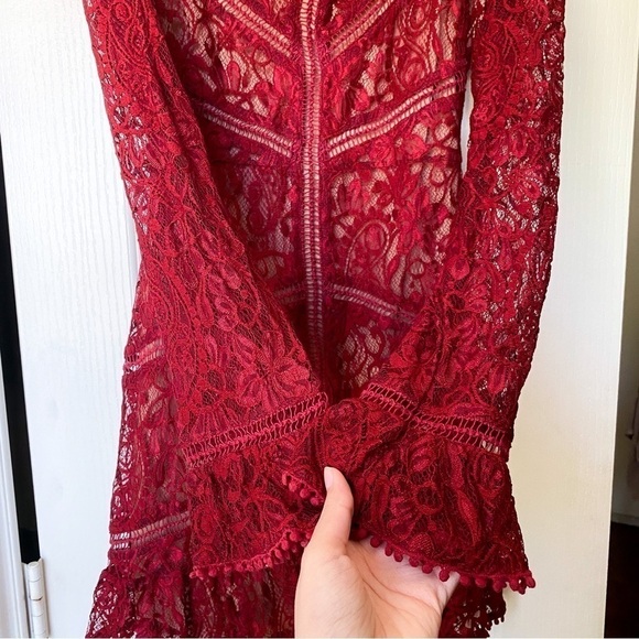 FLL Dress Emerie Lace Open Back Floral Paisley Long Sleeve Mini Burgundy L NWT - Picture 6 of 11